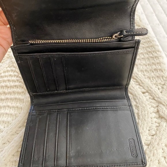 COPY - Coach Wallet Trifold - Picture 11 of 13